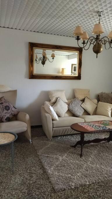 Charming Three Bedroom Apartment In Alcoi 외부 사진