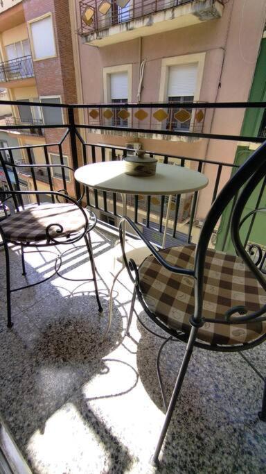 Charming Three Bedroom Apartment In Alcoi 외부 사진